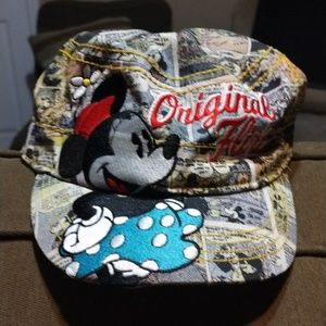 Authentic Disney Parks Embroidered Minnie Mouse Original Flirt Cap